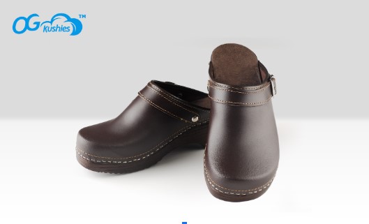 clog shoes, what are clogs shoes, how to clean clogs shoes, where can i find clog shoes